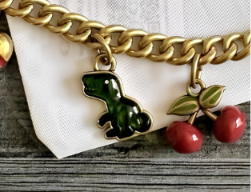 Motif Charm